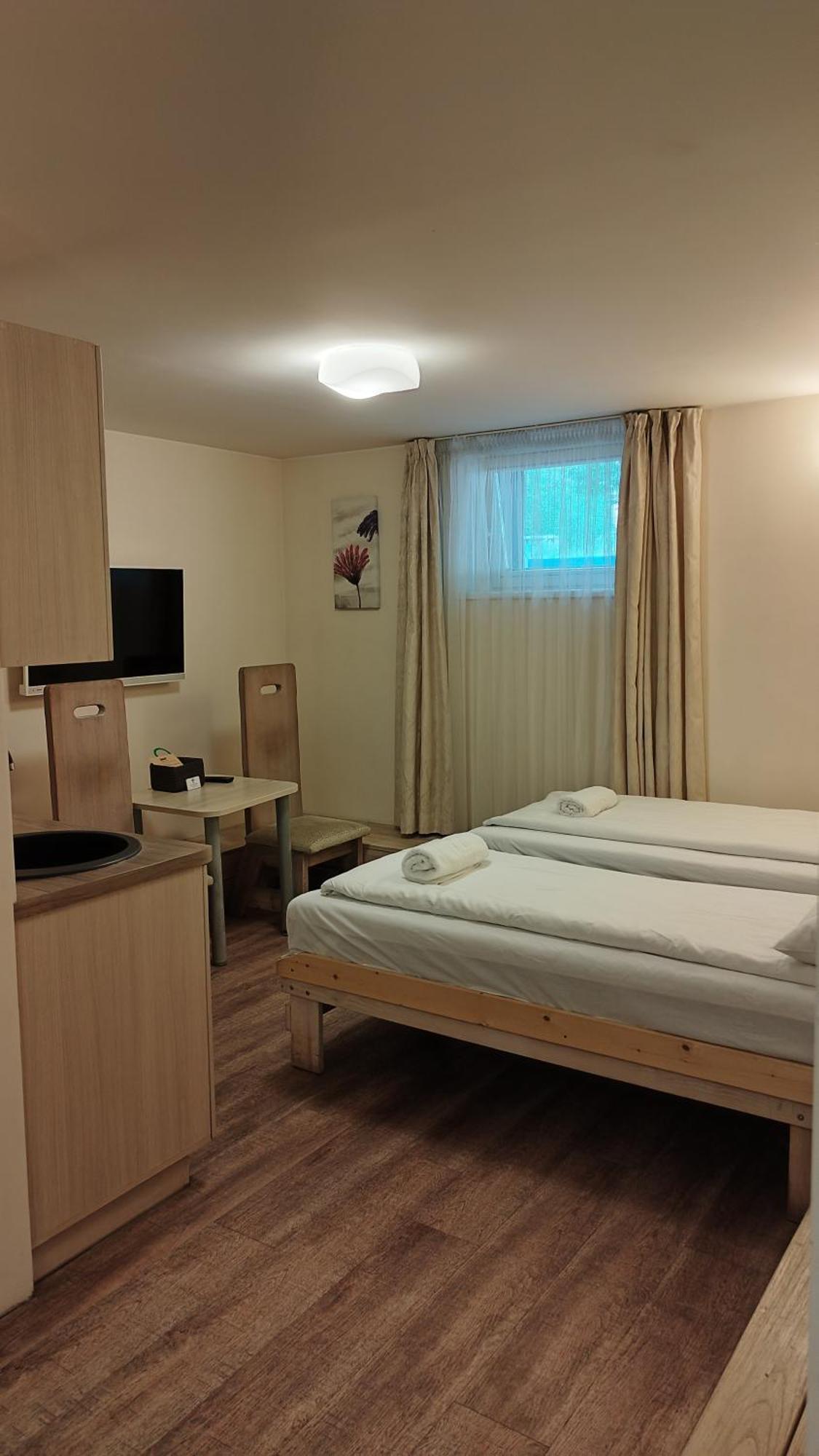 Kubu Ground Floor Rooms Klaipeda Luaran gambar