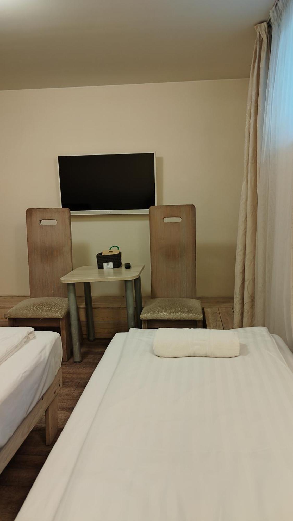 Kubu Ground Floor Rooms Klaipeda Luaran gambar