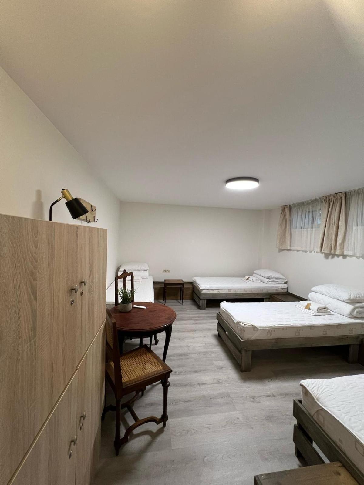Kubu Ground Floor Rooms Klaipeda Luaran gambar