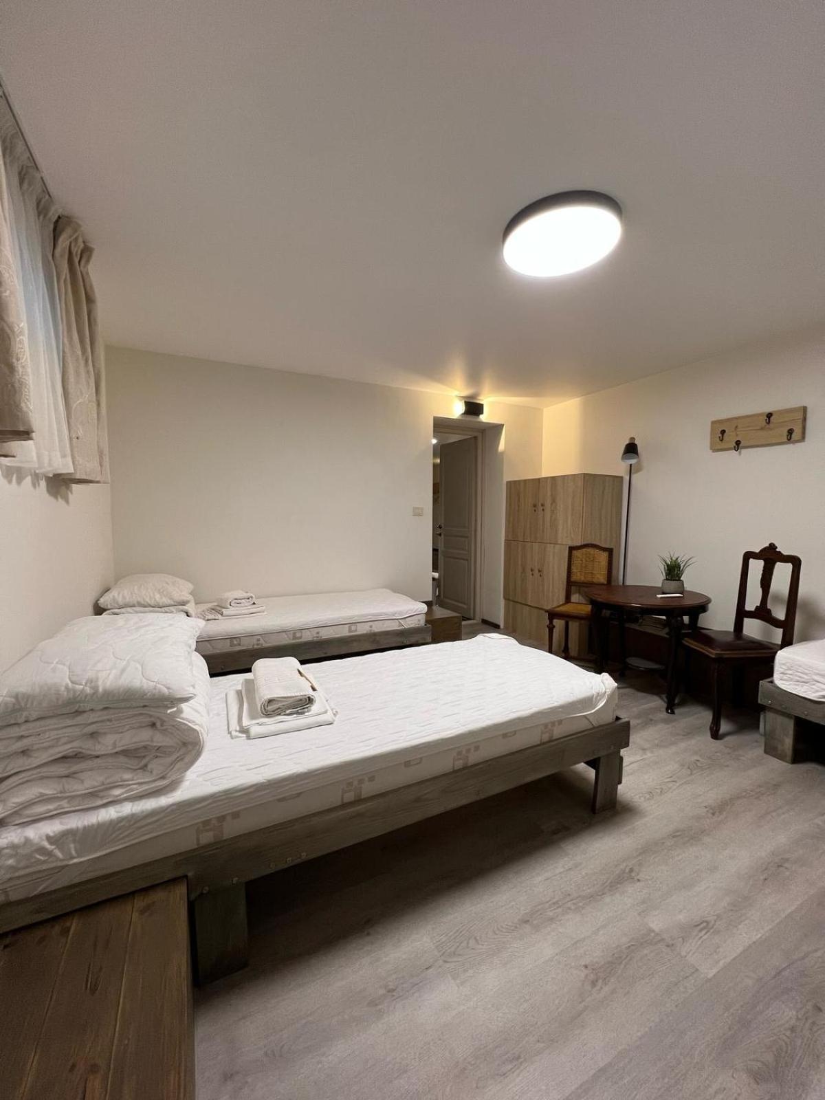 Kubu Ground Floor Rooms Klaipeda Luaran gambar